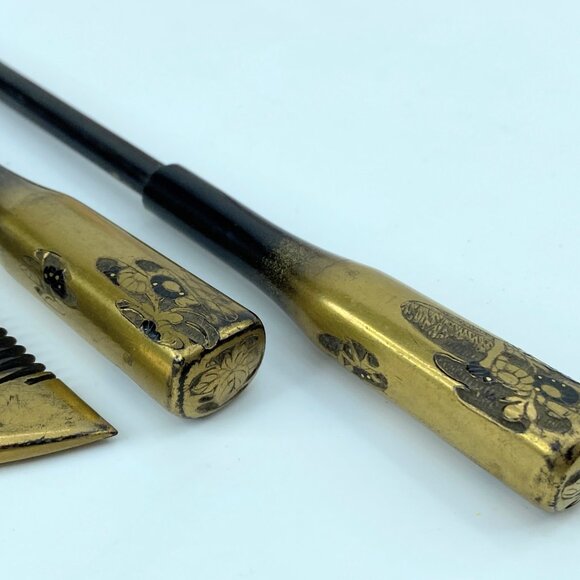 Japanese kanzashi comb and hairpin gold lacquer Pond flower Signed c1950 GS517 main image 5